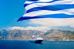 What are the seas in Greece, where is the country located, what is its climate?