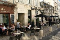 La Rochelle Biznes Məktəbi Biznes və Turizm Məktəbi La Rochelle La Rochelle Fransanın xəritədə şəhəridir.