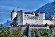 Середньовічні замки: пристрій і облога